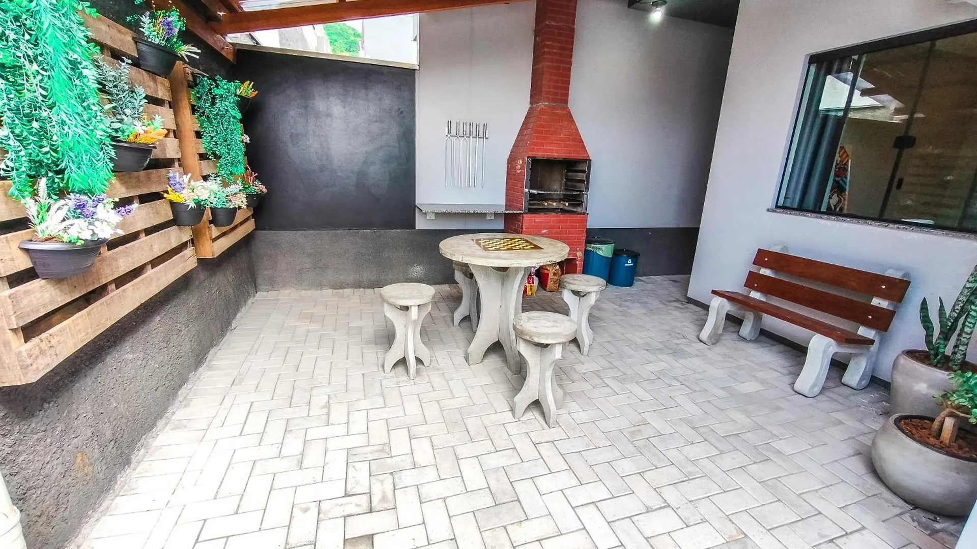 別荘 Casa Nanda Lima Em Pomerode 2 Quartos