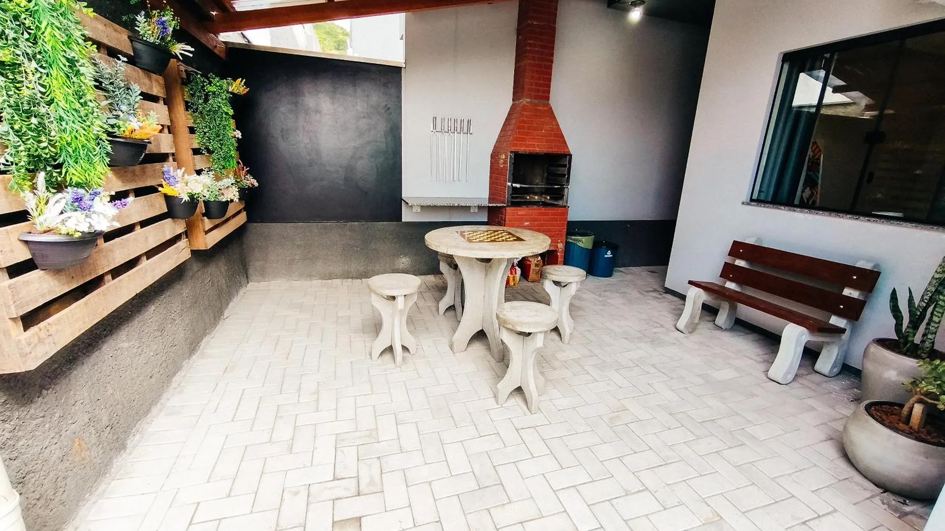別荘 Casa Nanda Lima Em Pomerode 2 Quartos